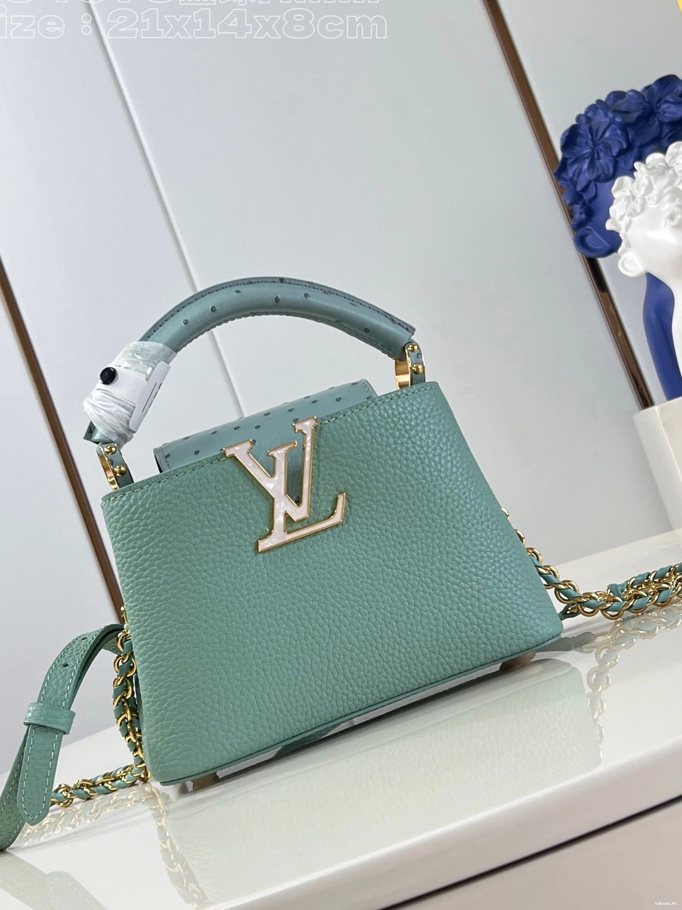 VUITTON CAPUCINES MINI-22*12*8CM LOUIS 1228